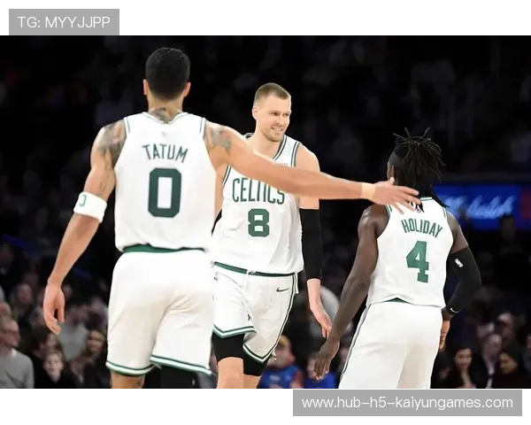 凯尔特人双星合砍60分，防守端同样稳健，凯尔特人对战